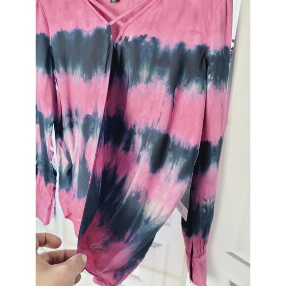 NWT Rock & Republic Blouse - Small - Picture 7 of 10